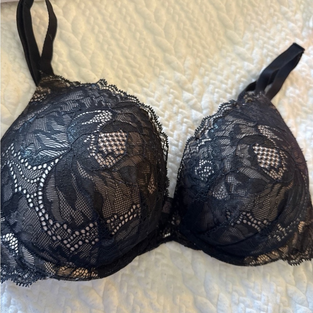 Victoria’s Secret Fabulous push up bra
